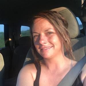 Meet your Posher, Lora